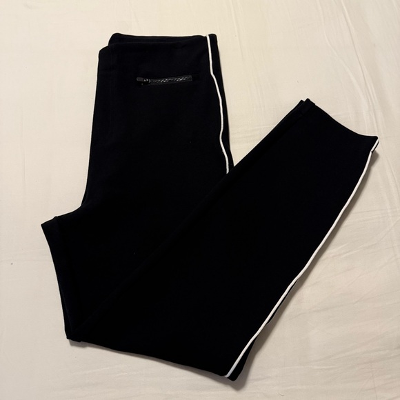 SPANX Pants - SPANX Black Ankle Pants White Side Stripe Pull-On Sz L 26” Inseam
